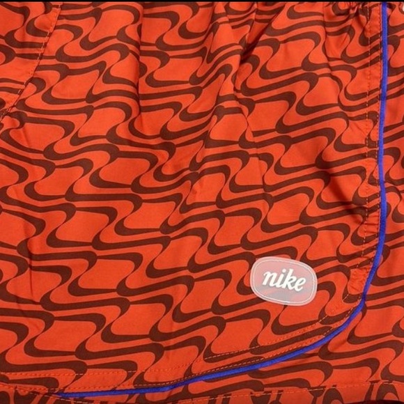 NWT, large Nike Dri Fit Tempo running shorts - Picture 2 of 4